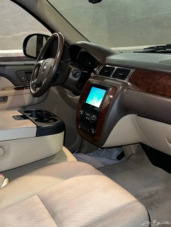 تاهو 2012 نظيف جدا 16