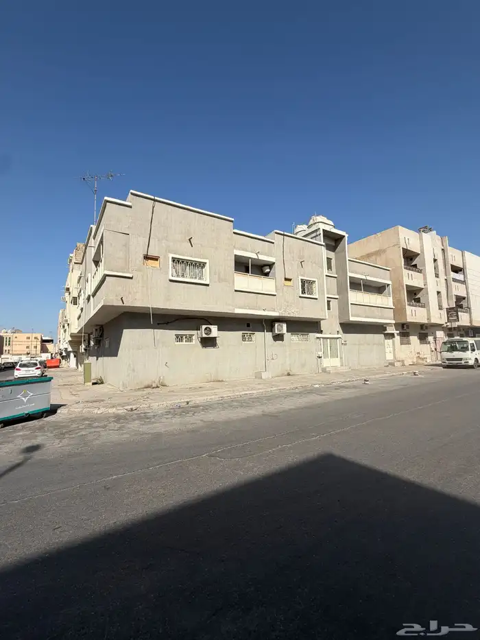 للبيع عماره الباديه 3