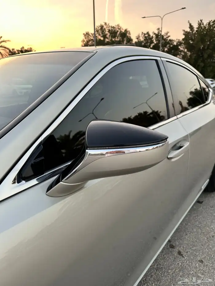 لكزس ES300h هايبرد موديل 2021 سعودي 20