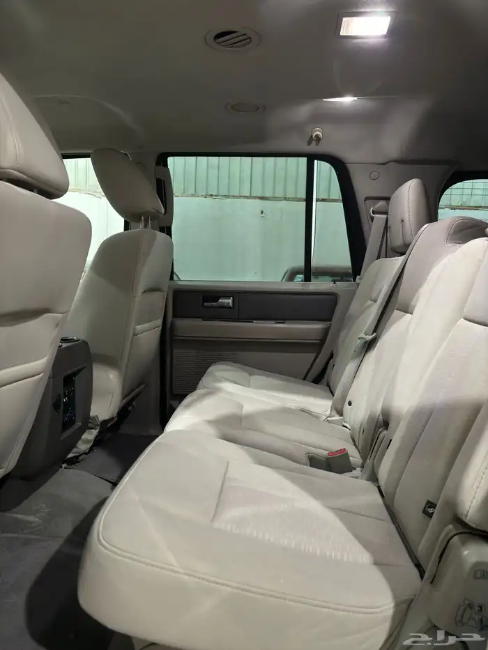 فورد اكسبديشن 2011 بدي وكاله قصير نص فل XLT سعودي 9