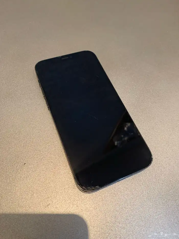 ايفون 12 برو 1