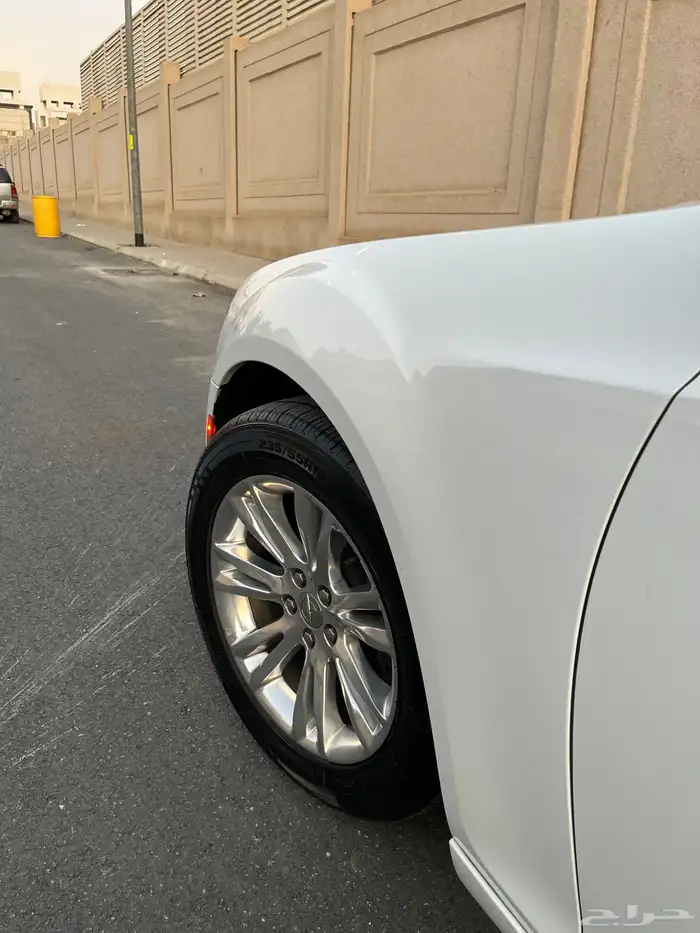 للبيع كلزلر نضيف 2016 11