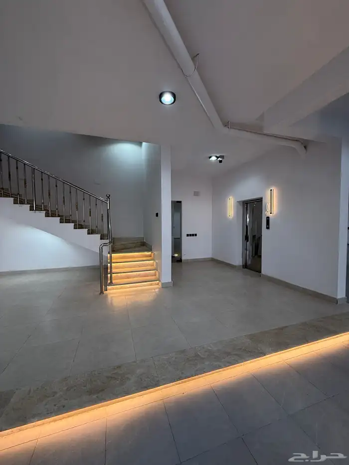 للبيع شقق علويه ببلكونه ف ابها المحاله اسعار تبدأ من 480الف 2