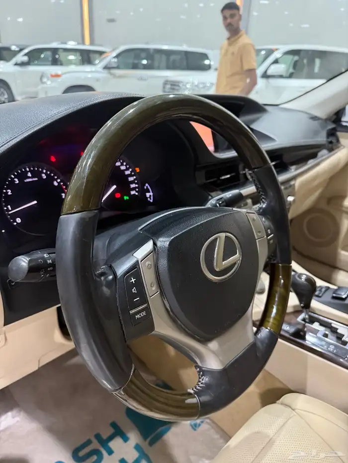 لكزس ES.250.2013 سعودي مالك اول 11