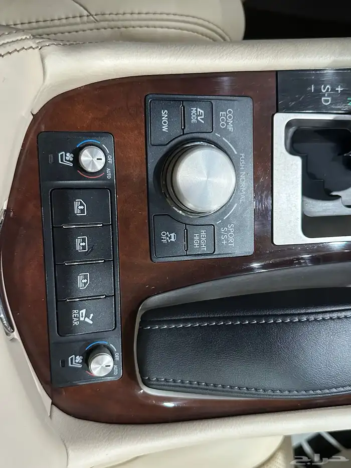 لكزس LS600 h موديل 2015 فل كامل هايبرد 15