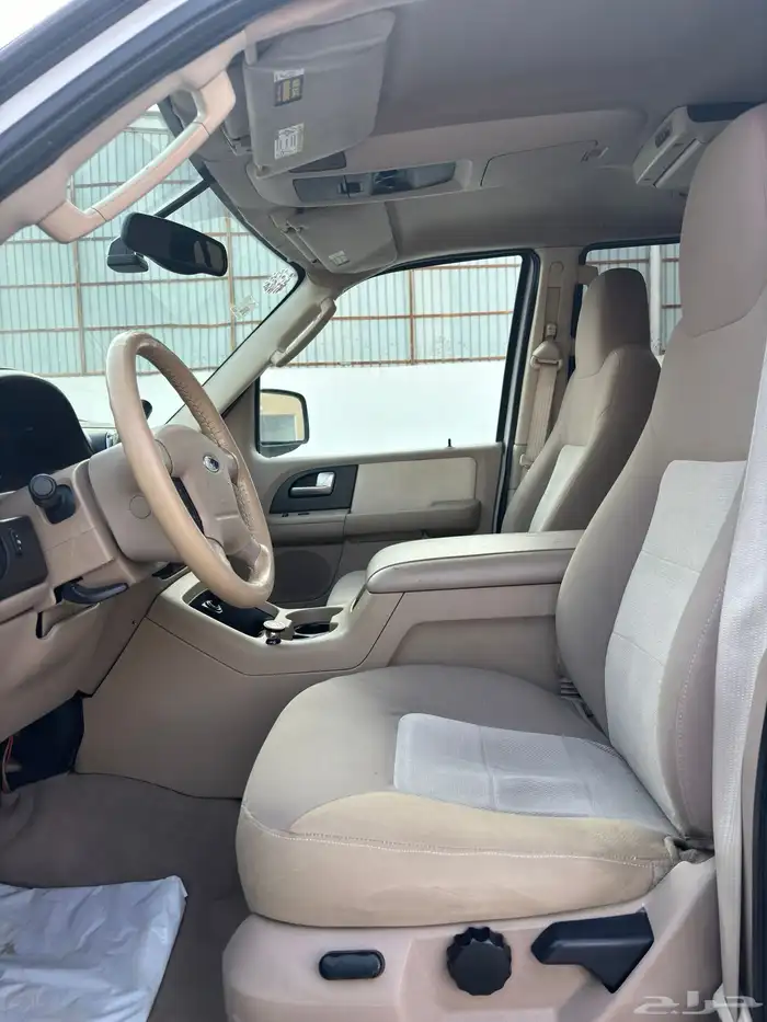 فورد اكسبديشن 2004 نص فل XLT قصير 9