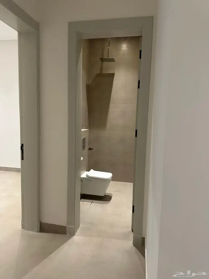 ادوار و بنتهاوس في حي الرمال للبيع 11