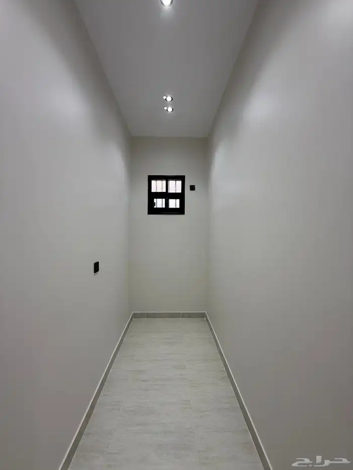 للبيع روف علوي بملحق تشطيب فندقي ف احد رفيده وسط الخدمات 11