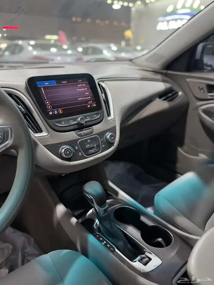 ماليبو 2021 فضي متوفر لدى معرض(عبيد الرشيدي) 8