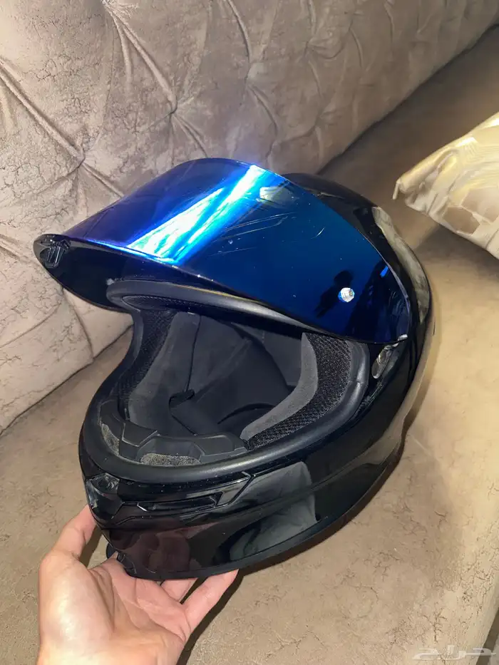 خوذه AGV K6S اسود لماع مقاس L 0