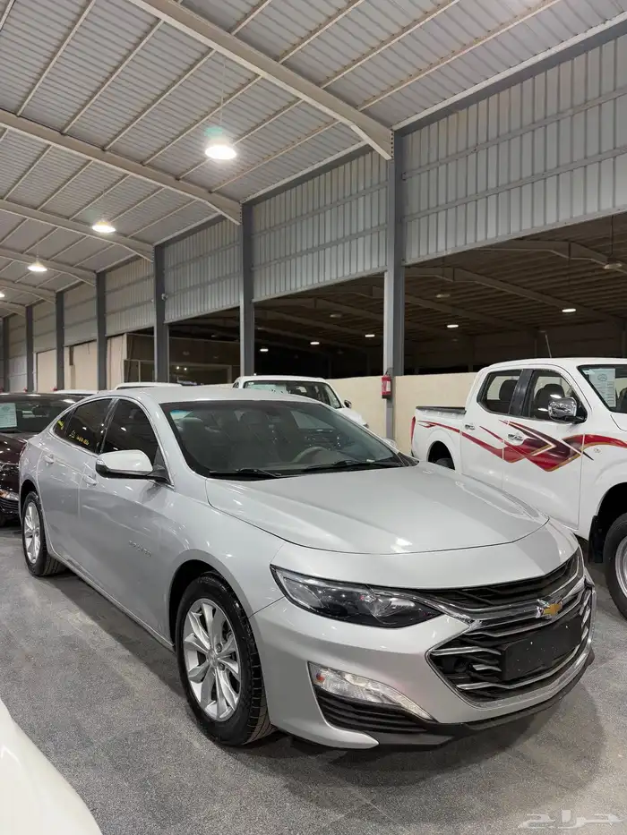 ماليبو 2021 فضي متوفر لدى معرض(عبيد الرشيدي) 1