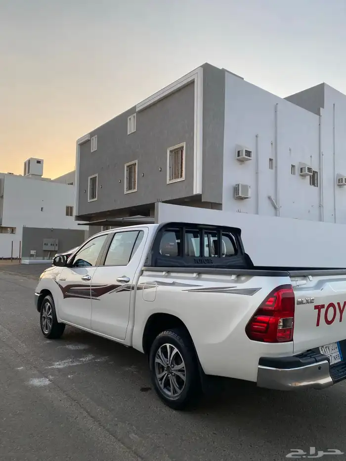 هايلوكس 2018وكاله مخزنه قير عايدي بدون دبل 7