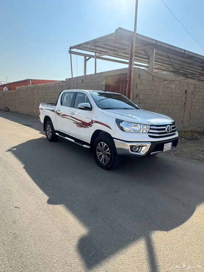 للبيع هايلكس 2017 فل كامل دبل 3