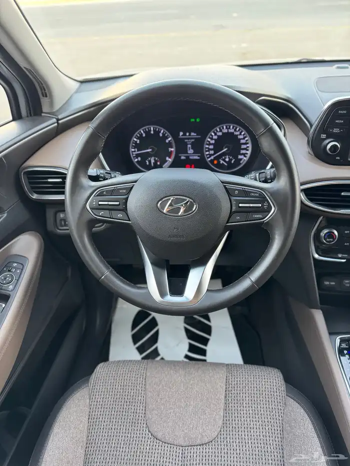 للبيع هيونداي سنتافي 2020 - نص فل - دبل - بحالة الوكاله 12