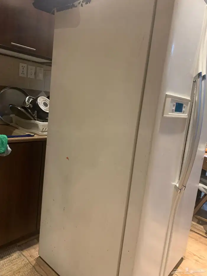 ثلاجة LG مستخدم شغال ونضيف كهرب 110 2