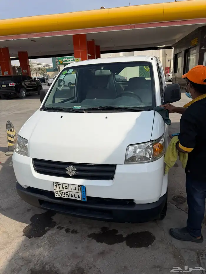 ثلاثه باقات سوزوكي اثنين 2011واحد 2013 8