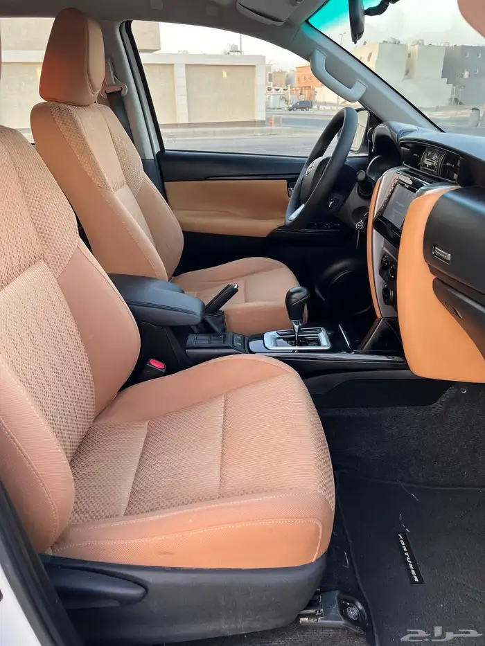 للبيع فور شنر مديل 2021 نظيف .. 14