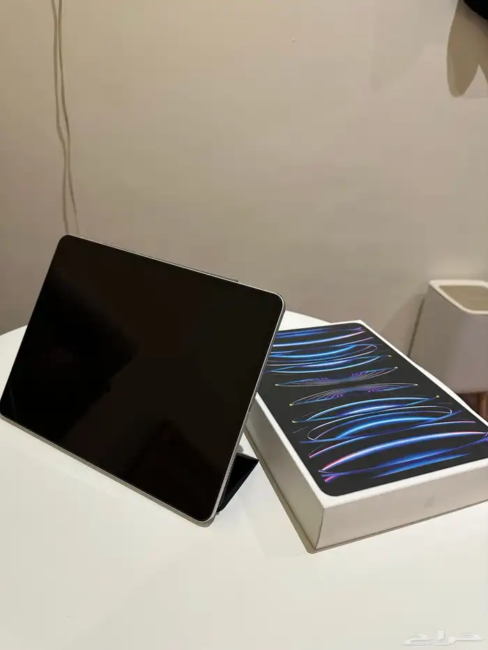 للبيع iPad Pro 12.9 (الجيل السادس)   Wi-Fi   سعة 128G 2