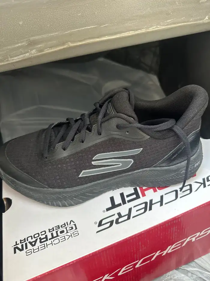 سكيتشرز فايبر كروت مقاس41 2