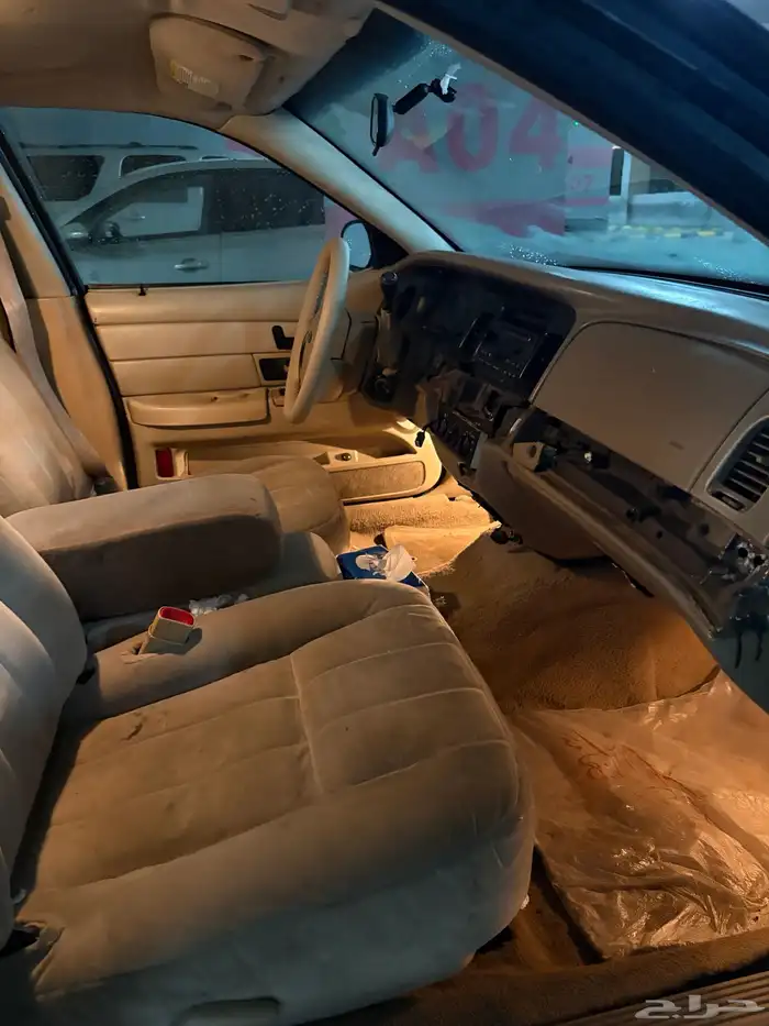 كراون فكتوريا 2009 وارد الجزيرة 32