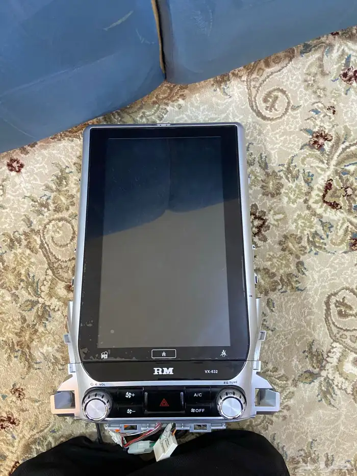 شاشه لاند كلوزر صالون 0