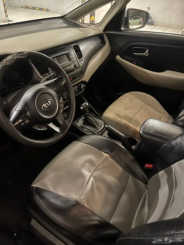 للبيع كيا كارينز 1