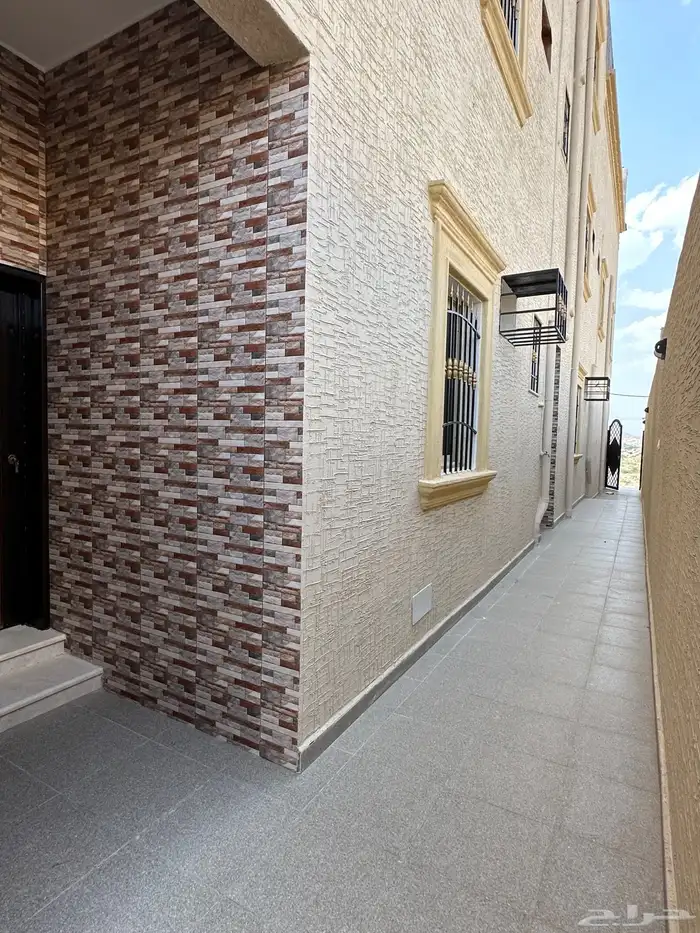 شقه ارضيه فاخره حي الربوه الواديين 20