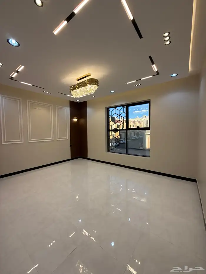 للبيع ارواف علويه 9غرف وشقق ارضيه ببايكة سيارة ف درة الموسي 24