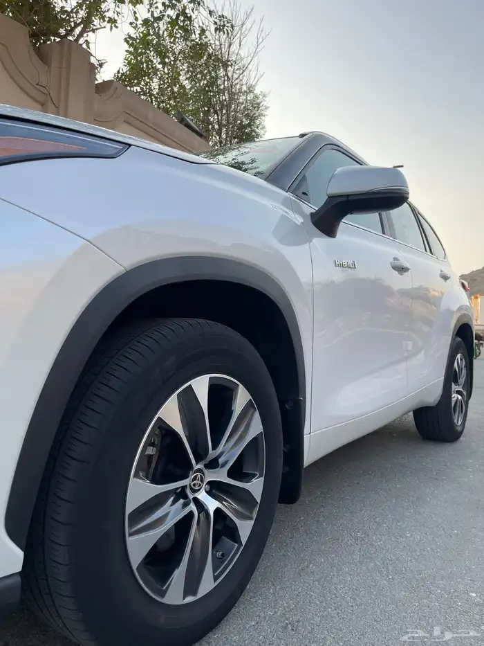 هايلاندر 2023 GLE شبه الجديد 29