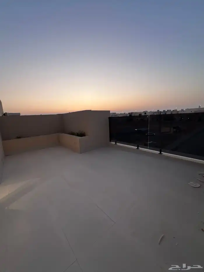 فلل المهدية مودرن للبيع مساحة 200 16