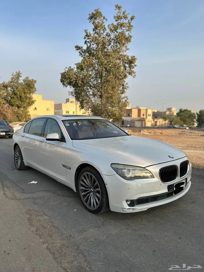 للبيع BMW 750Li 2012 0