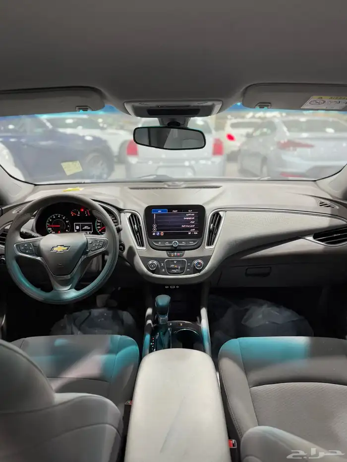 ماليبو 2021 فضي متوفر لدى معرض(عبيد الرشيدي) 11