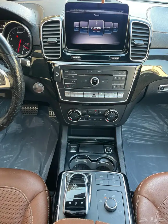 مرسيدس-AMG-2018-GLE43-بنزين- بحالة الوكالة 40