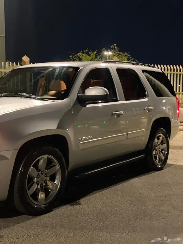 يوكون 2012 بدون دبل 8