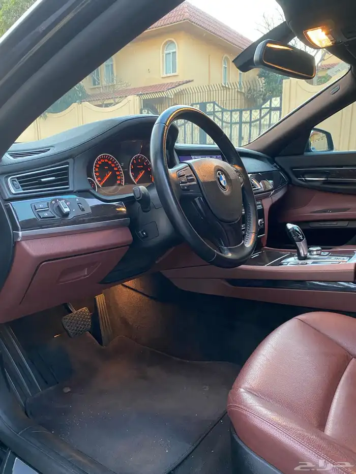 بي ام دبليو 730li موديل 2011 عداد 65 الف كيلو 7