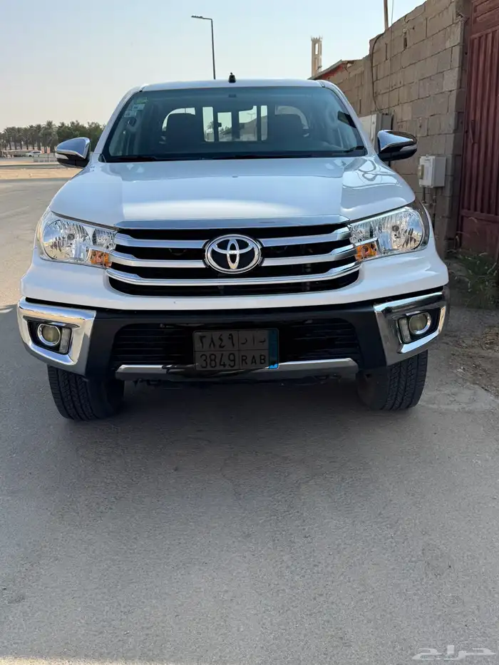 للبيع هايلكس 2017 فل كامل دبل 0