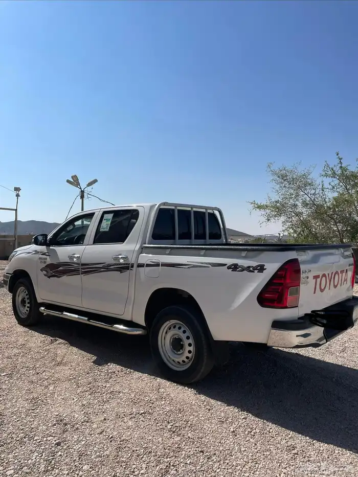 هايلوكس 2023 سلق 8