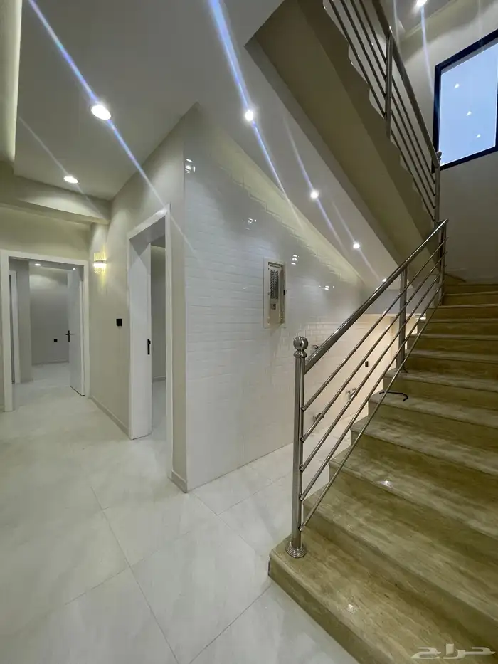 للبيع شقق علويه ببلكونه ودرج داخلى من الشقه للسطح 520 الف 10