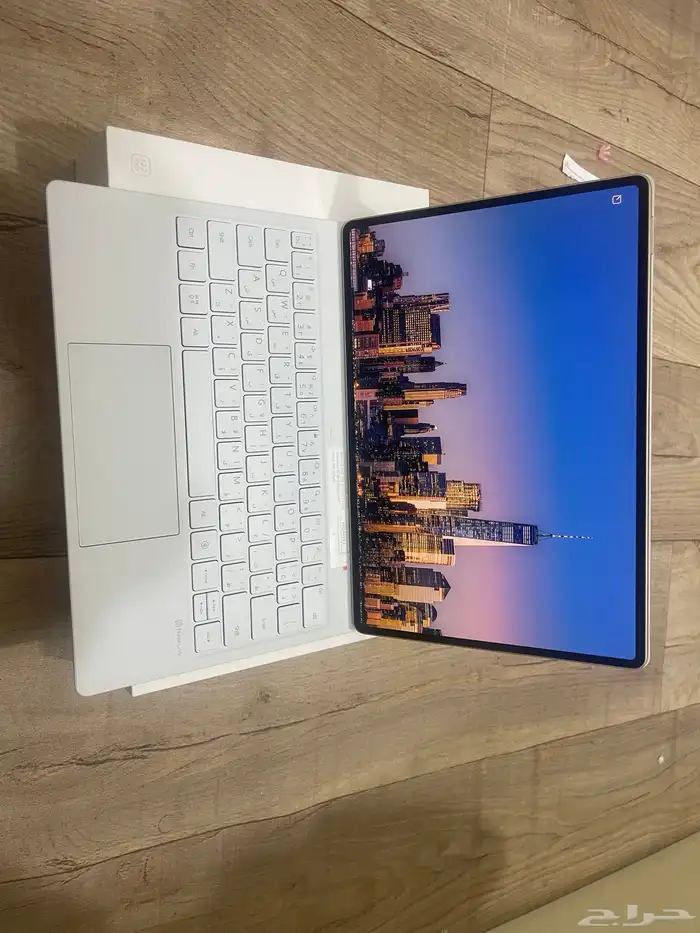 جهاز لوحي هواوي ميت باد برو ذهبي 1