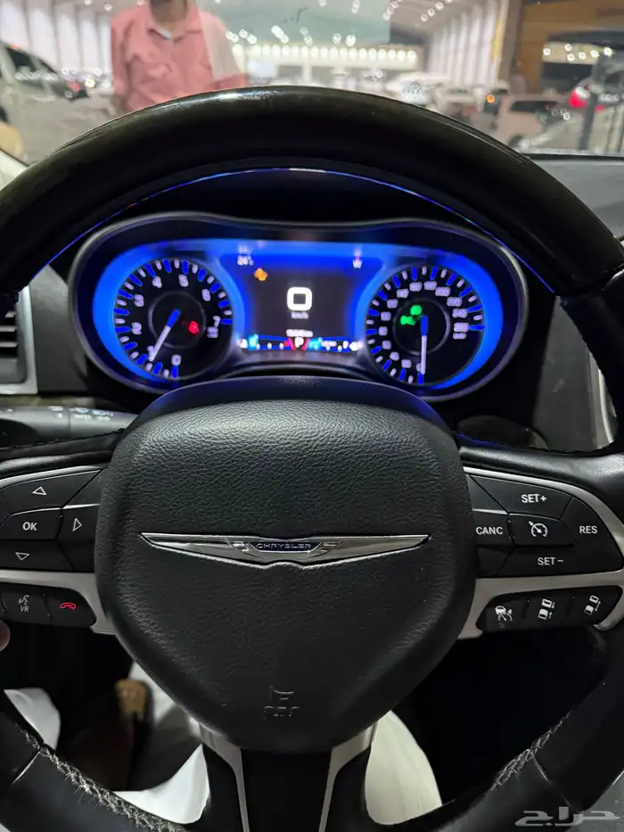 كرايزلر 2016 ممشى قليل فل كامل للبيع 8