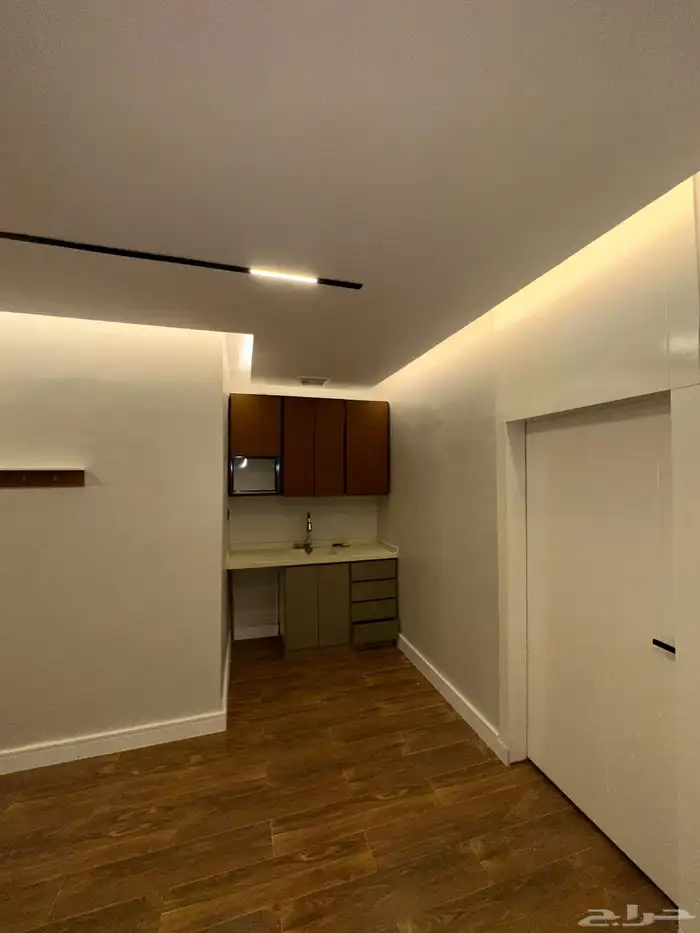 للإيجار بحي اشبيلية شقة vip غرف صاله دورة مياة ب3000شهري 6