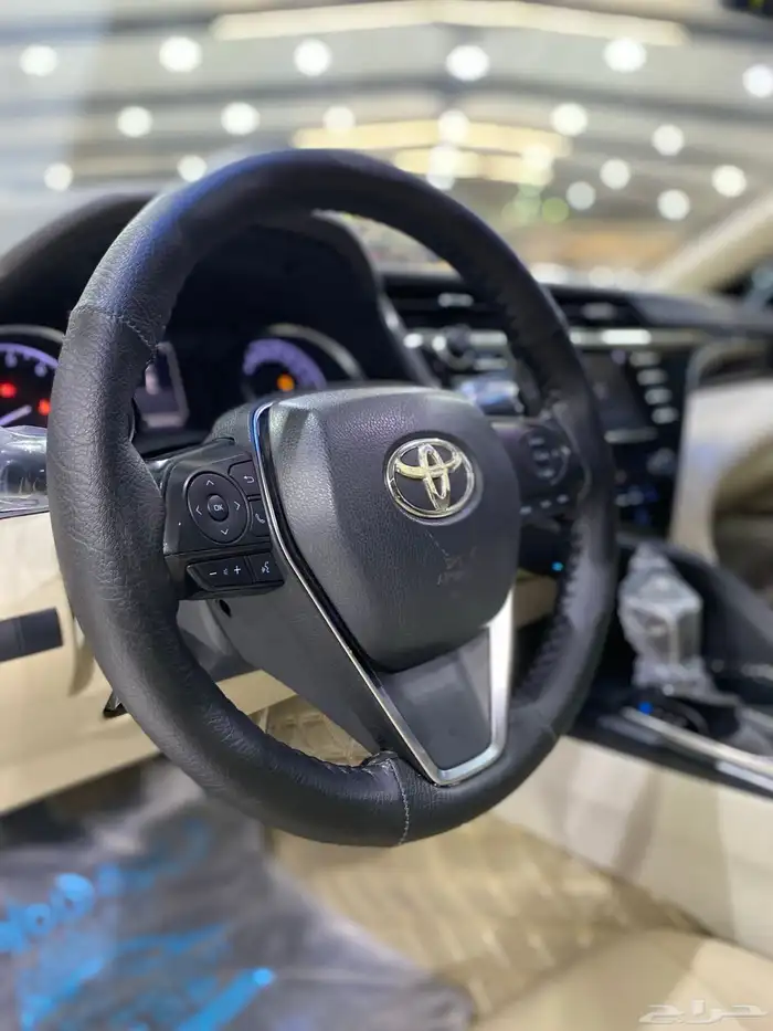 تايوتا كامري فل كامل 2020 GL 14