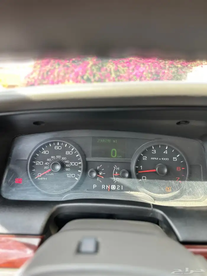 فورد فكتوريا 2011 فل كامل سمنتي 14