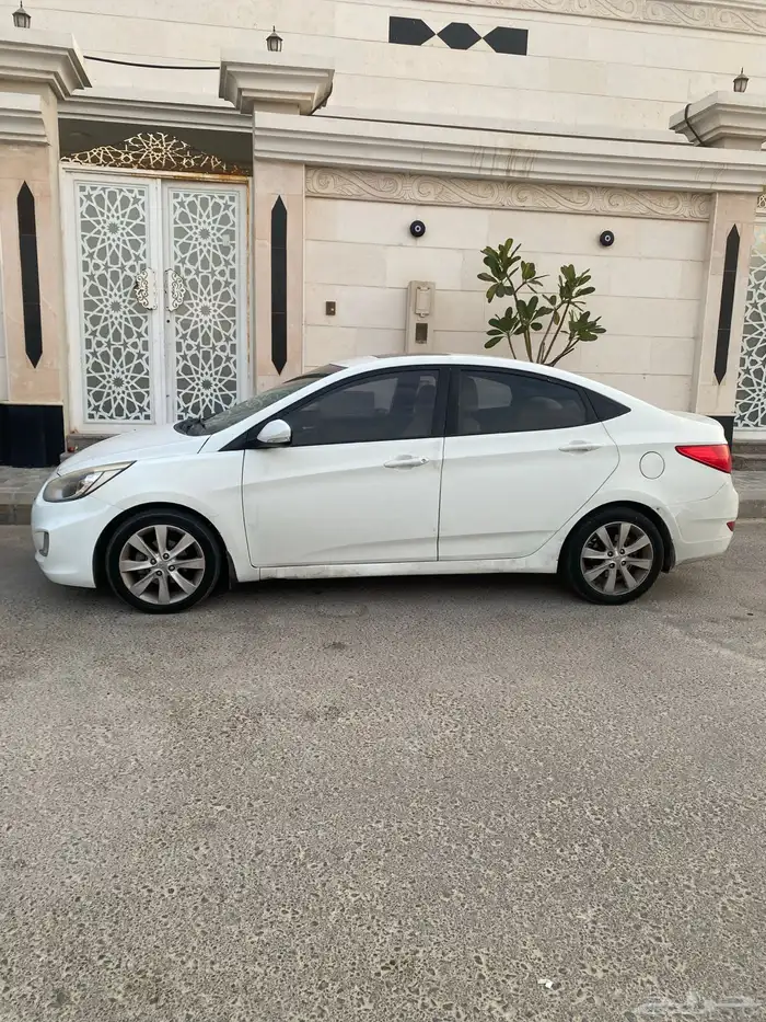 للبيع اكسنت 2016 2