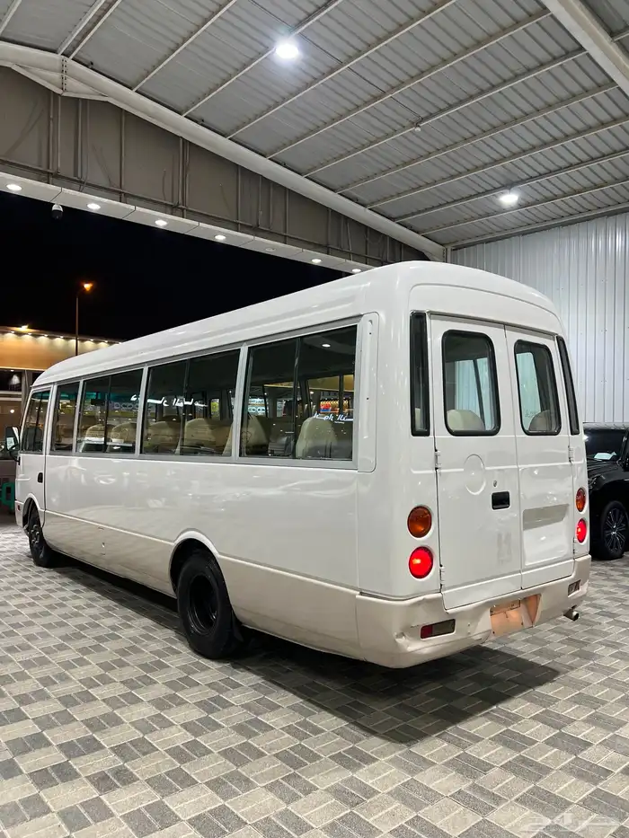 للبيع باص ميتسوبيشي روزا موديل 2007 ديزل 30 راكب ( مخزن) 3