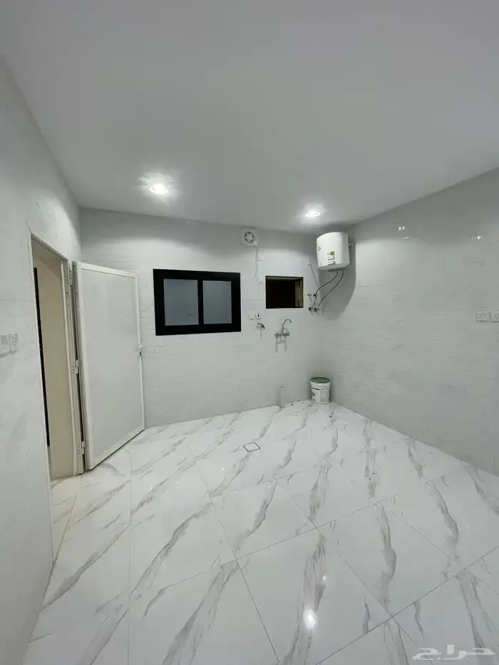 للبيع عمارة مكونة من 4 شقق جديده حفرالباطن حي المحمدية 21