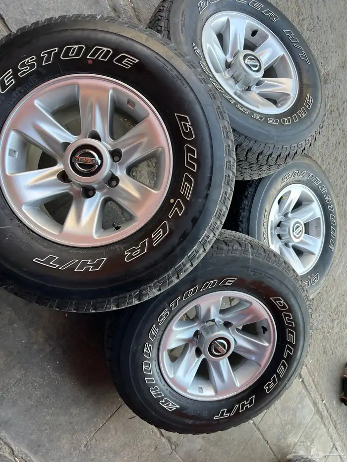 كفرات برجستون مقاس 275.70.16 مع جنوط فتك اصلي وكاله 5