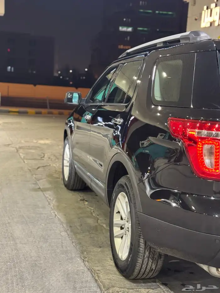 فورد اكسبلورر 2013 بحاله ممتازه عداد 222 الف للبيع 4