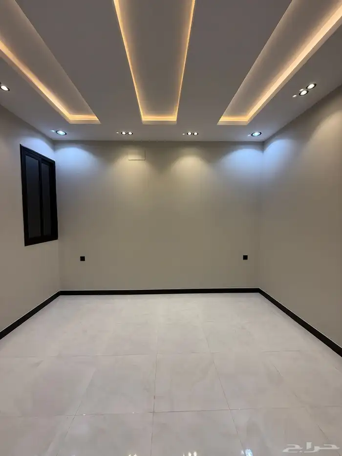 للبيع ارواف علويه 9غرف وشقق ارضيه ببايكة سيارة ف درة الموسي 8