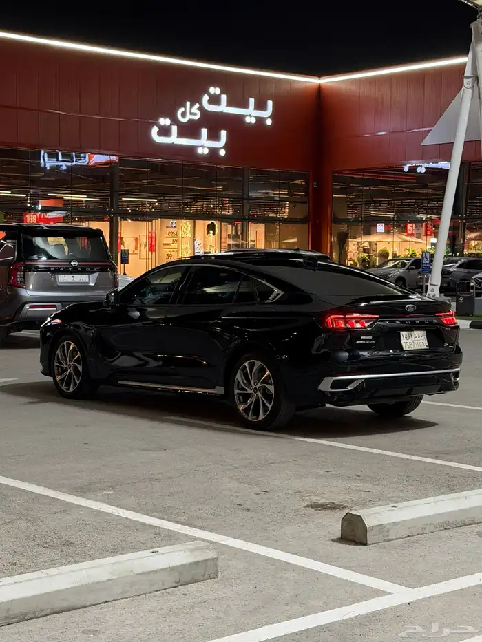 فورد توروس 2023 تيتانيوم فل كامل 5